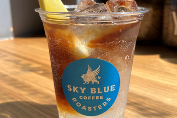 夏季限定ドリンクご提供してます！